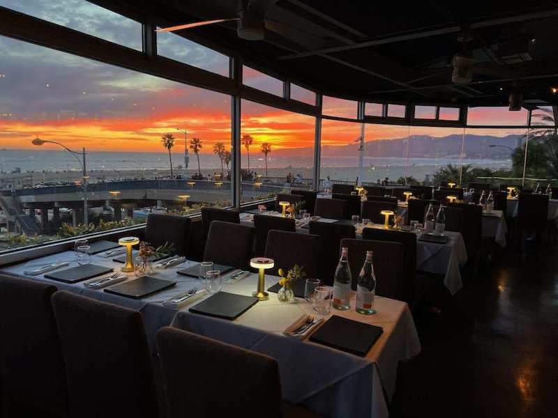 The Lobster: Happy Hour at the Edge of the&nbsp;Pacific